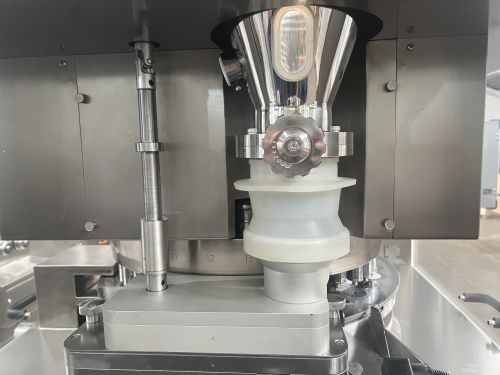 TIANHE ZP31D 25mm Farmasi, Perawatan Kesehatan Mesin Tablet Press Otomatis pemasok