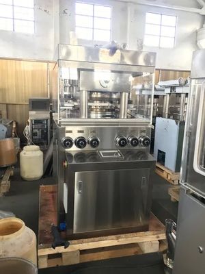 Mesin Tablet Putar Kecepatan Tinggi dengan 57 Stasiun Kapasitas 410400 PCS/Jam dan Sistem Pelumasan Otomatis pemasok