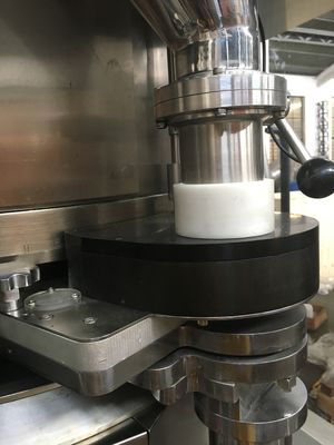 TIANHE Mesin pencetak tablet otomatis berkecepatan tinggi Untuk Farmasi Kesehatan pemasok